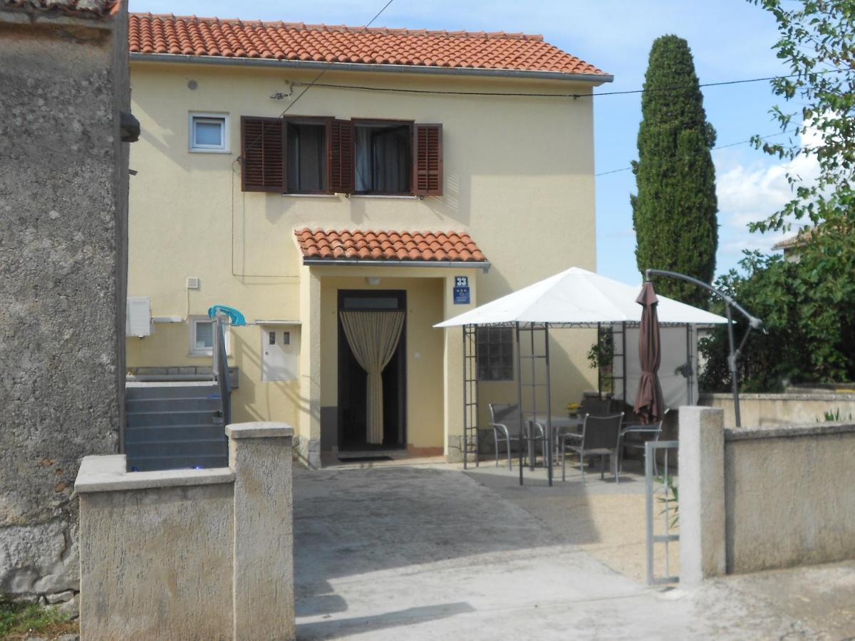 Holiday Home Mery Malinska Dış mekan fotoğraf